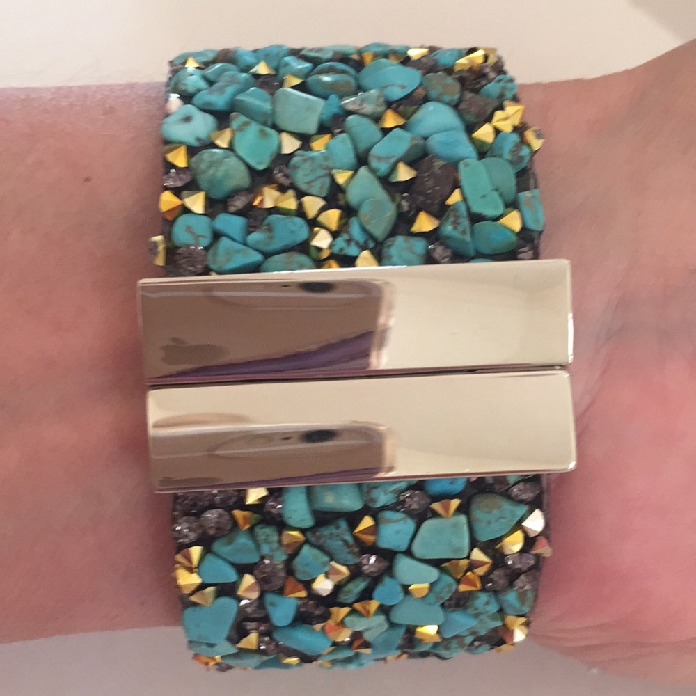 Beautiful Boho Turquoise Chip Soft Cuff Bracelet - Picture 3 of 7